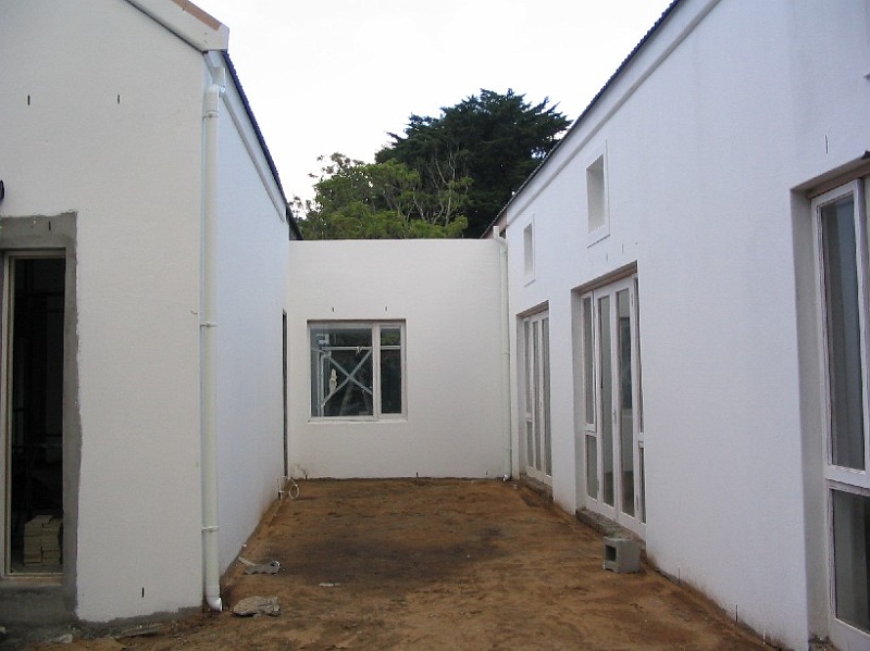 between wings undercoat.jpg